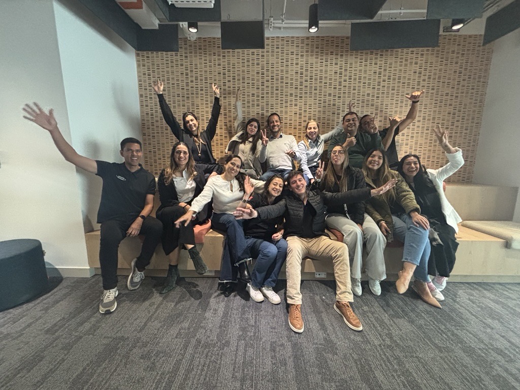 Fortalecimos nuestra presencia institucional con Siemens Healthineers en espacios de bienestar y articulación interna.